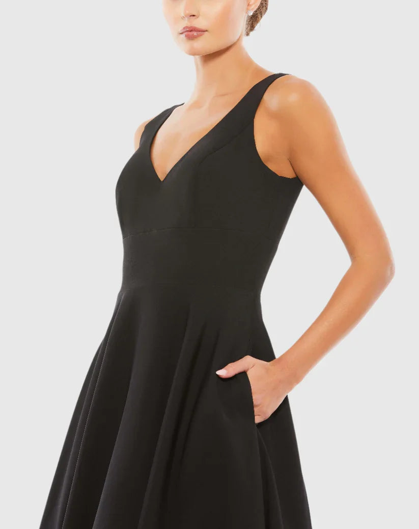 Black A-Line V-Neck Sleeveless Floor-Length Evening Dress - Chloe Dress