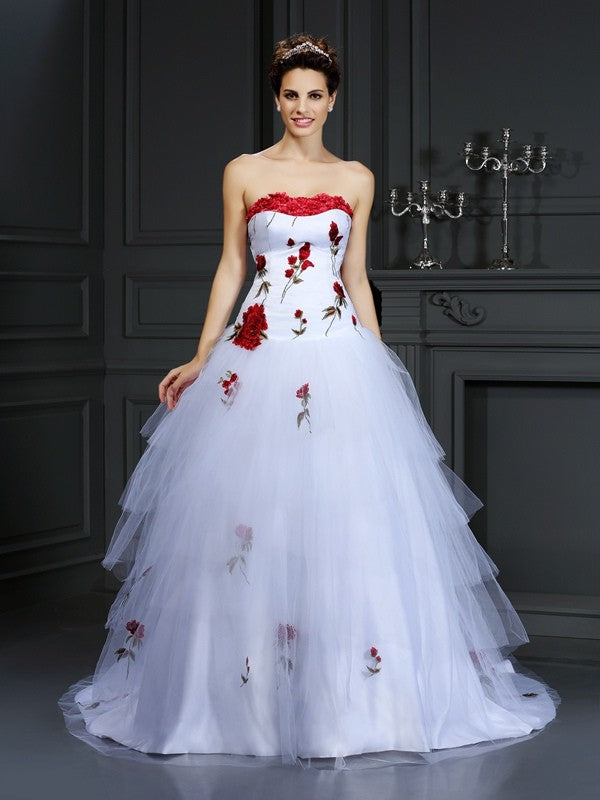 Ball Gown Strapless Tulle Sleeveless Wedding Gown - Chloe Dress