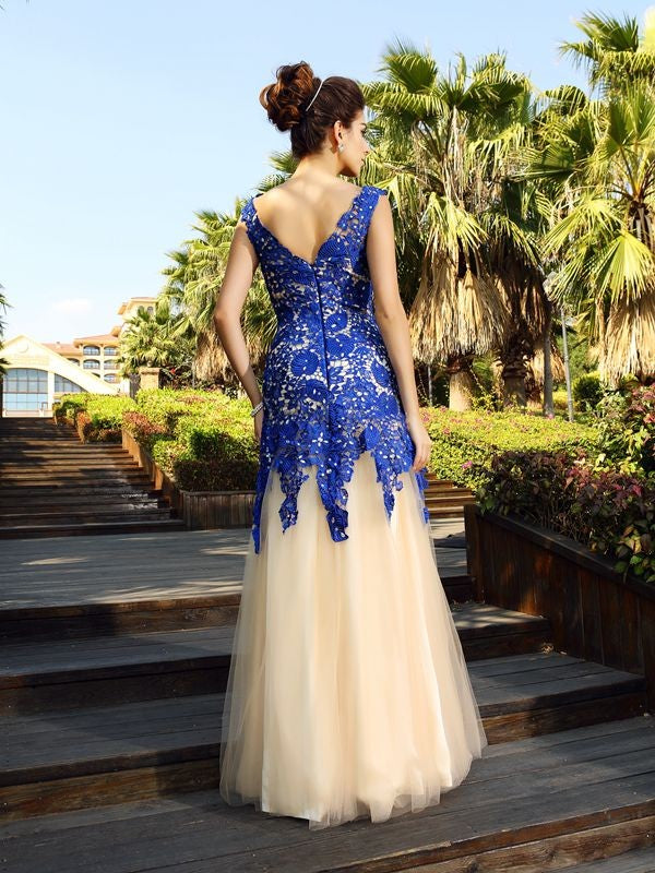 Sheath V-Neck Sleeveless Applique Dress - Chloe Dress