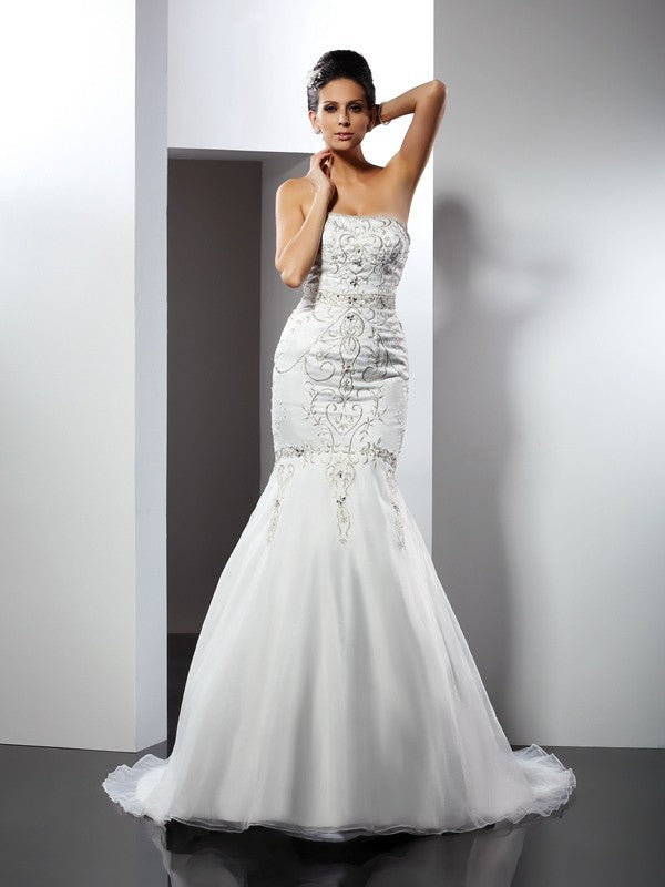 Mermaid Strapless Satin Sleeveless Applique Wedding Dress - Chloe Dress