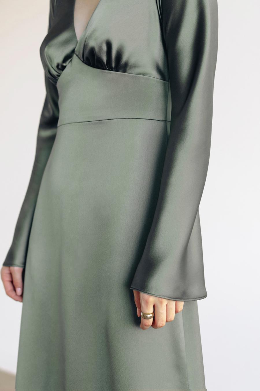V-Neck Long Sleeve Backless Floor-Length Evening Dress - Chloe Dress
