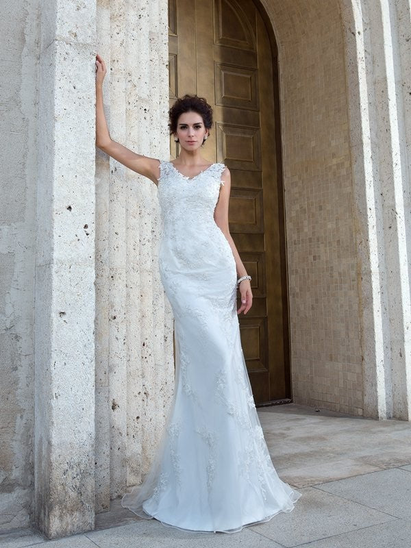 Mermaid V-Neck Sleeveless Applique Wedding Dress - Chloe Dress