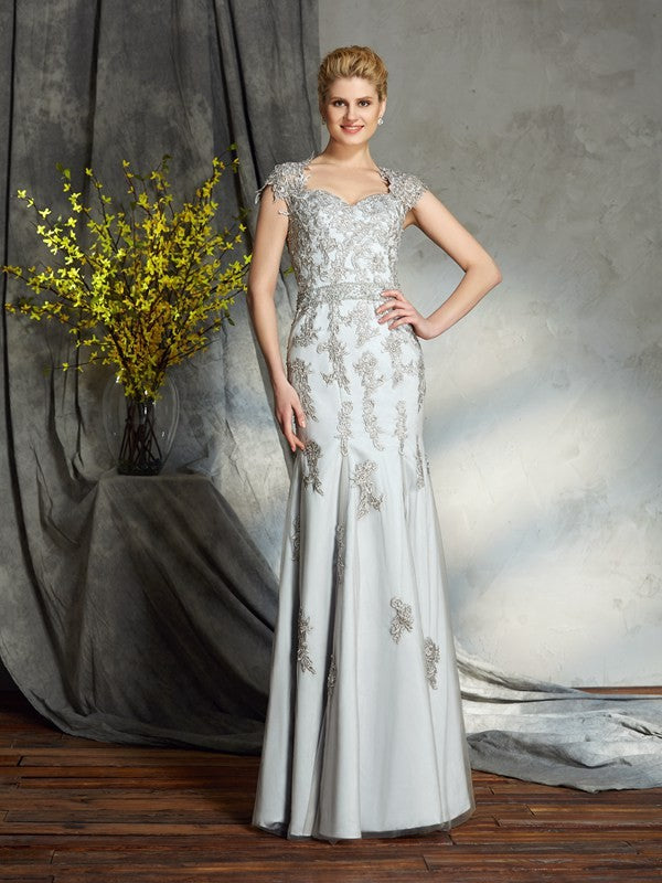 Sheath Sweetheart Satin Sleeveless Applique Dress - Chloe Dress