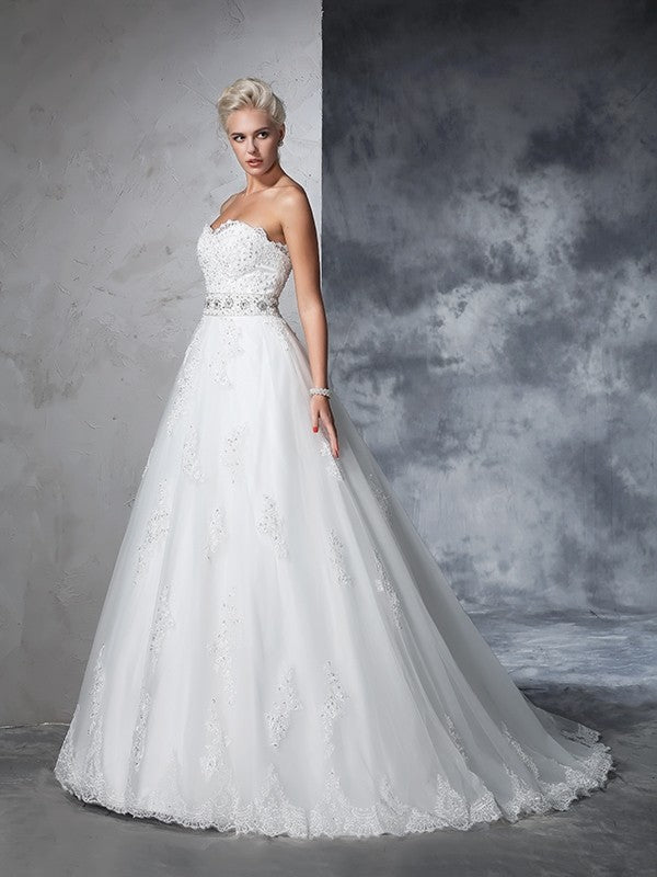 Ball Gown Sweetheart Sleeveless Applique Wedding Gown - Chloe Dress