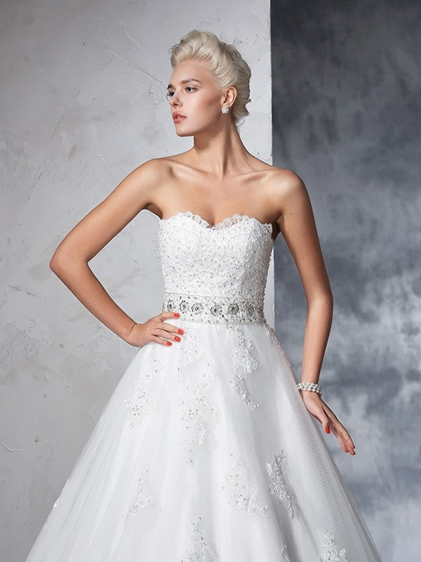 Ball Gown Sweetheart Sleeveless Applique Wedding Gown - Chloe Dress