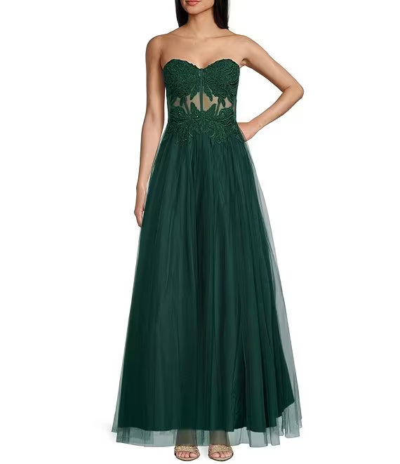 Sweetheart Lace Dress - Chloe Dress