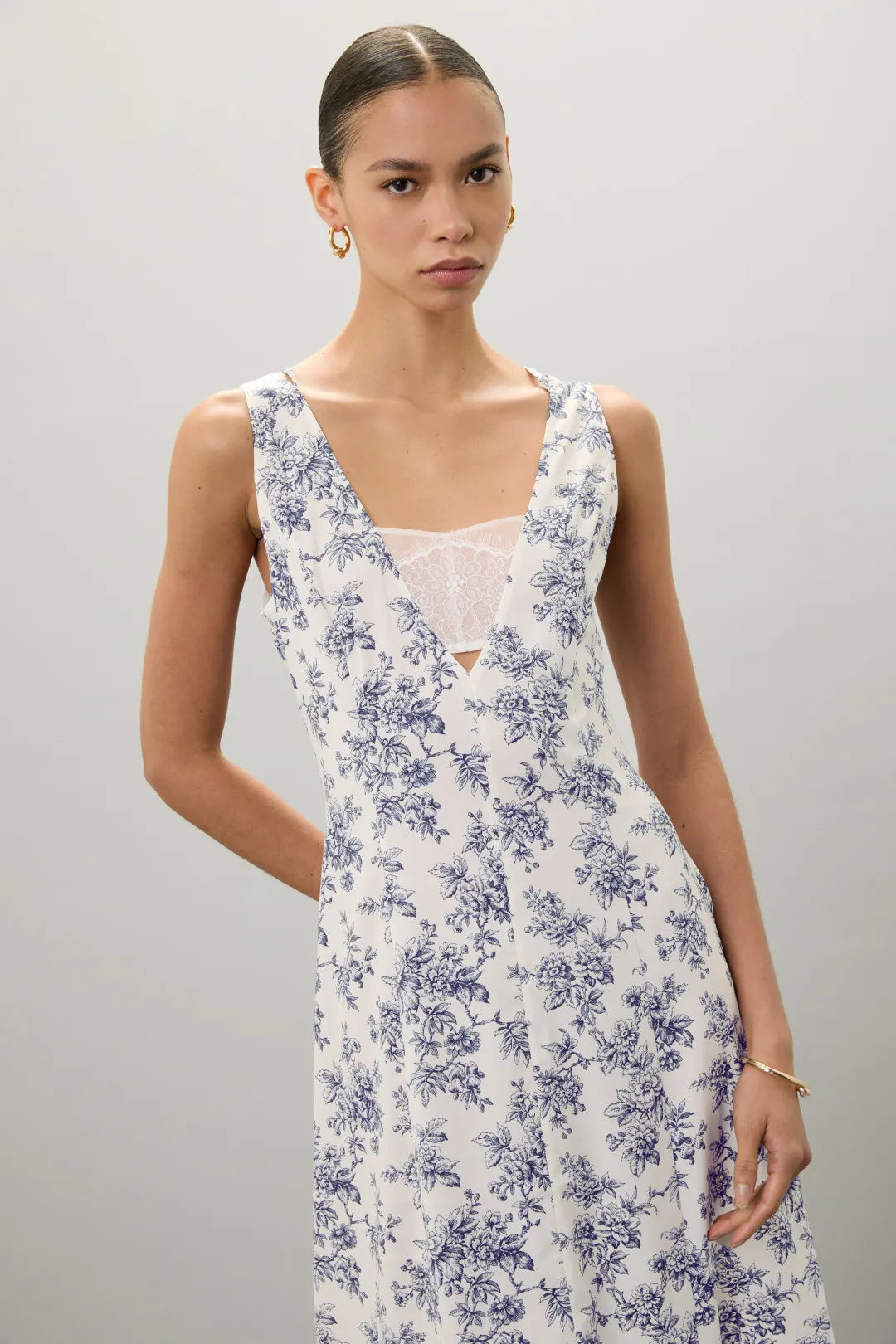 Blue A-Line V-Neck Lace Sleeveless Floor-Length Prom Dress - Chloe Dress