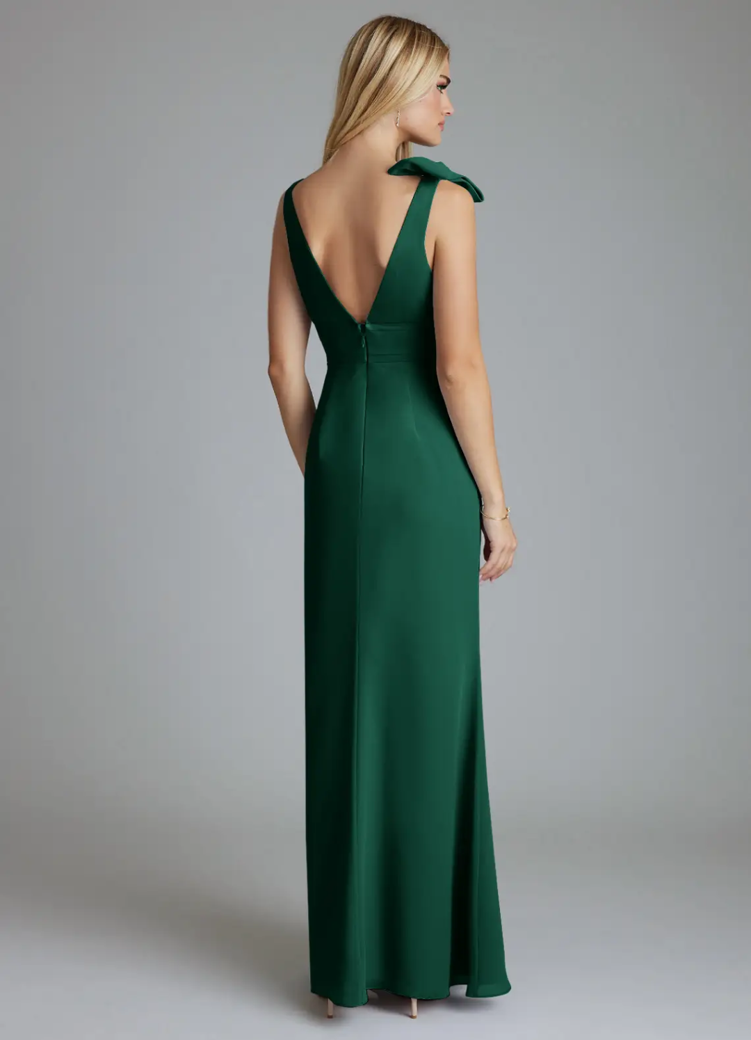 V-Neck Sleeveless Backless Floor-Length Wedding Dress - Chloe Dress