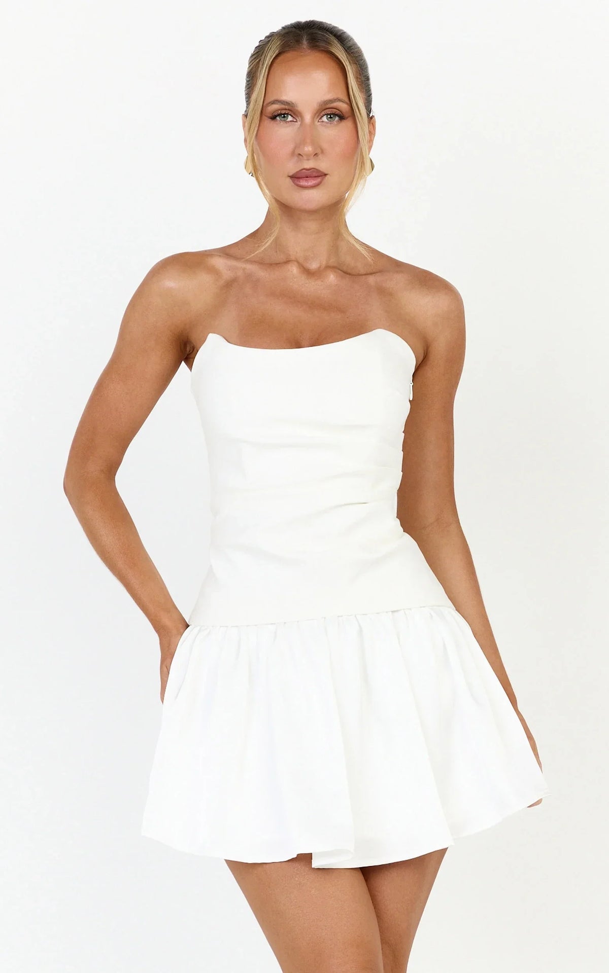 White Strapless Lace‑Up Back Ruffled Mini Homecoming Dresses