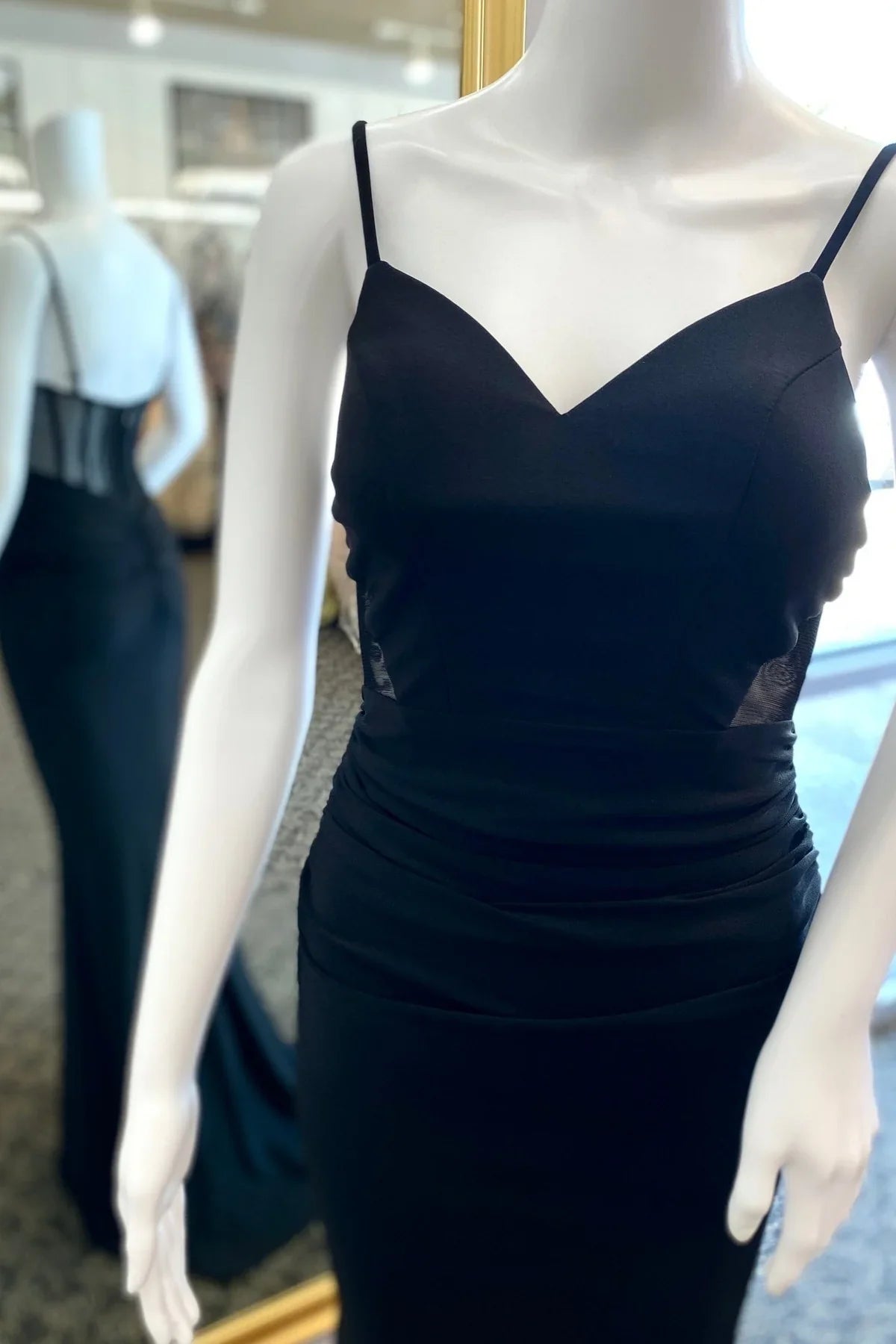 Mermaid V-Neck Mesh Floor-Length Evening Dress - Chloe Dress