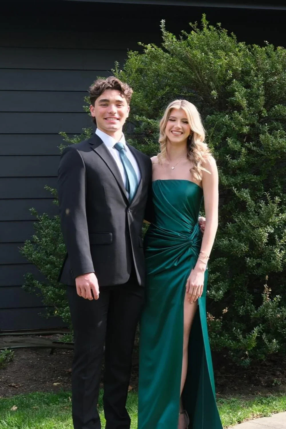 Sheath Sweetheart Satin High Slit Floor-Length Prom Dress - Chloe Dress