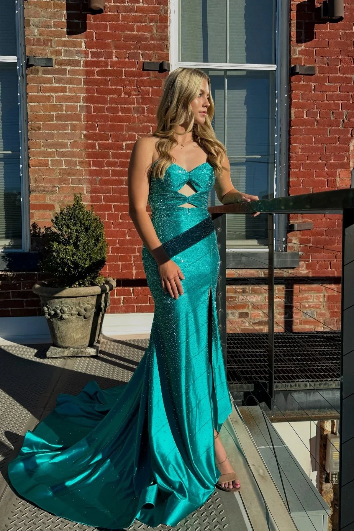 Mermaid Sweetheart Lace Sleeveless Lace-Up Back High Slit Floor-Length Evening Dress - Chloe Dress