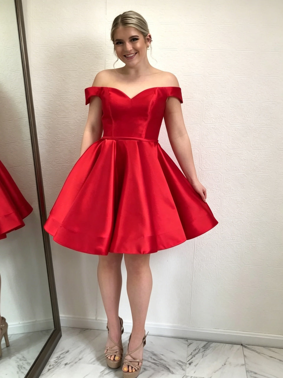 Red A-Line Sweetheart Satin Lace-Up Back Mini Homecoming Dress - Chloe Dress