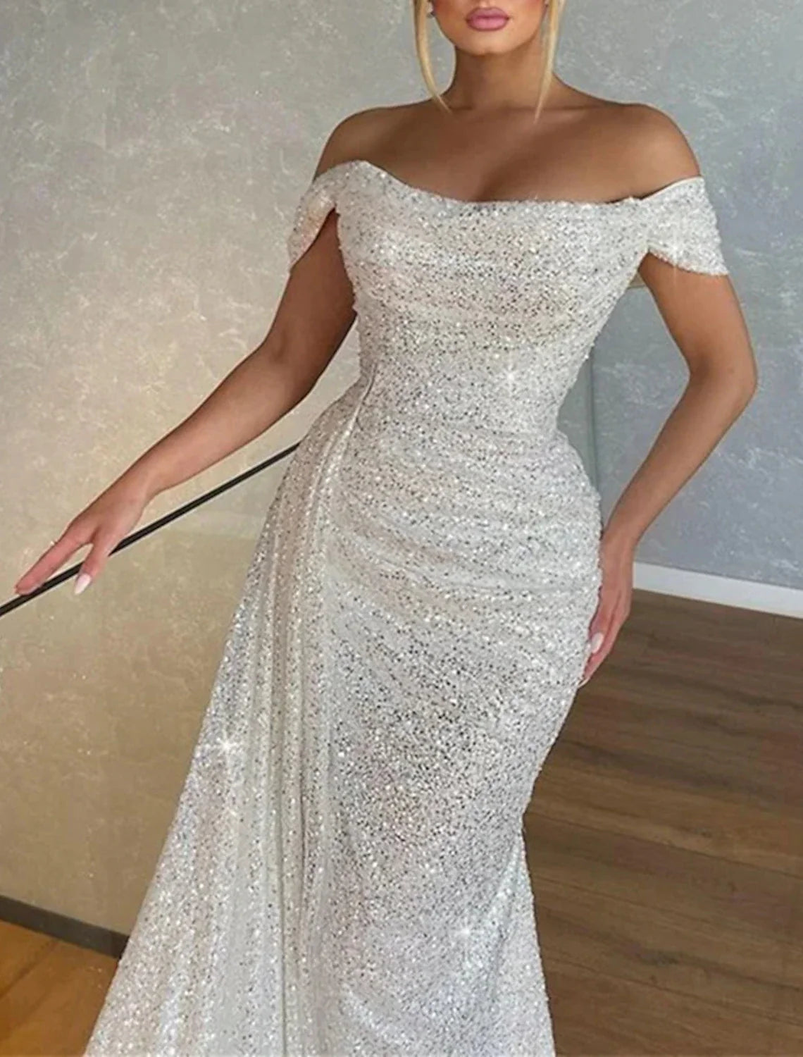 Black A-Line V-Neck Tulle Long Sleeve Floor-Length Prom Dress - Chloe Dress