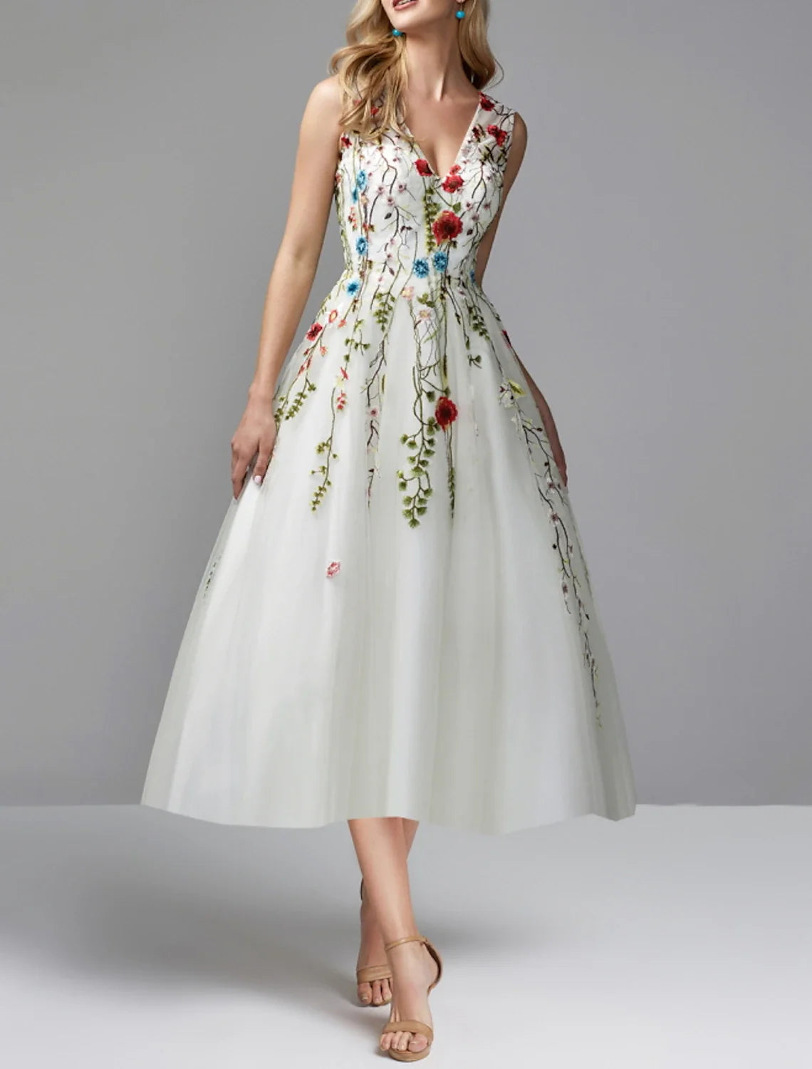 A-Line V-Neck Lace Sleeveless Applique Tea-Length Prom Dress - Chloe Dress