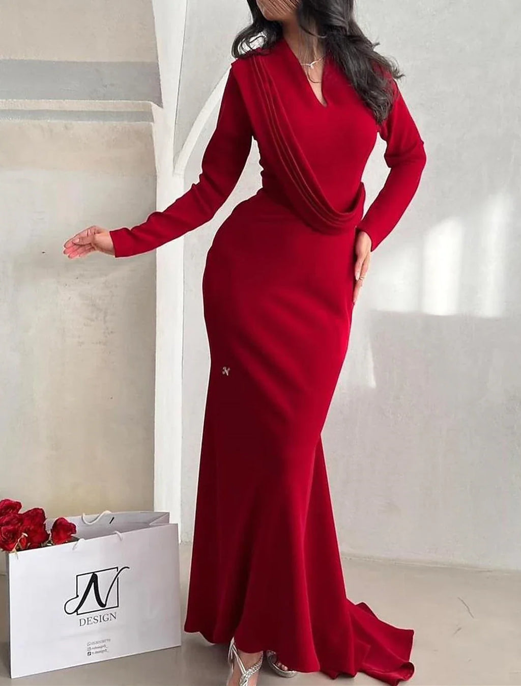 Green Mermaid V-Neck Long Sleeve Train Evening Gown - Chloe Dress