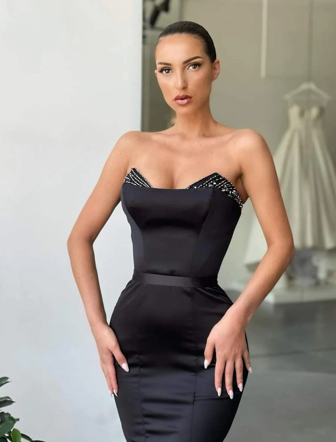 Mermaid Strapless Satin Sleeveless Backless Floor-Length Evening Gown - Chloe Dress