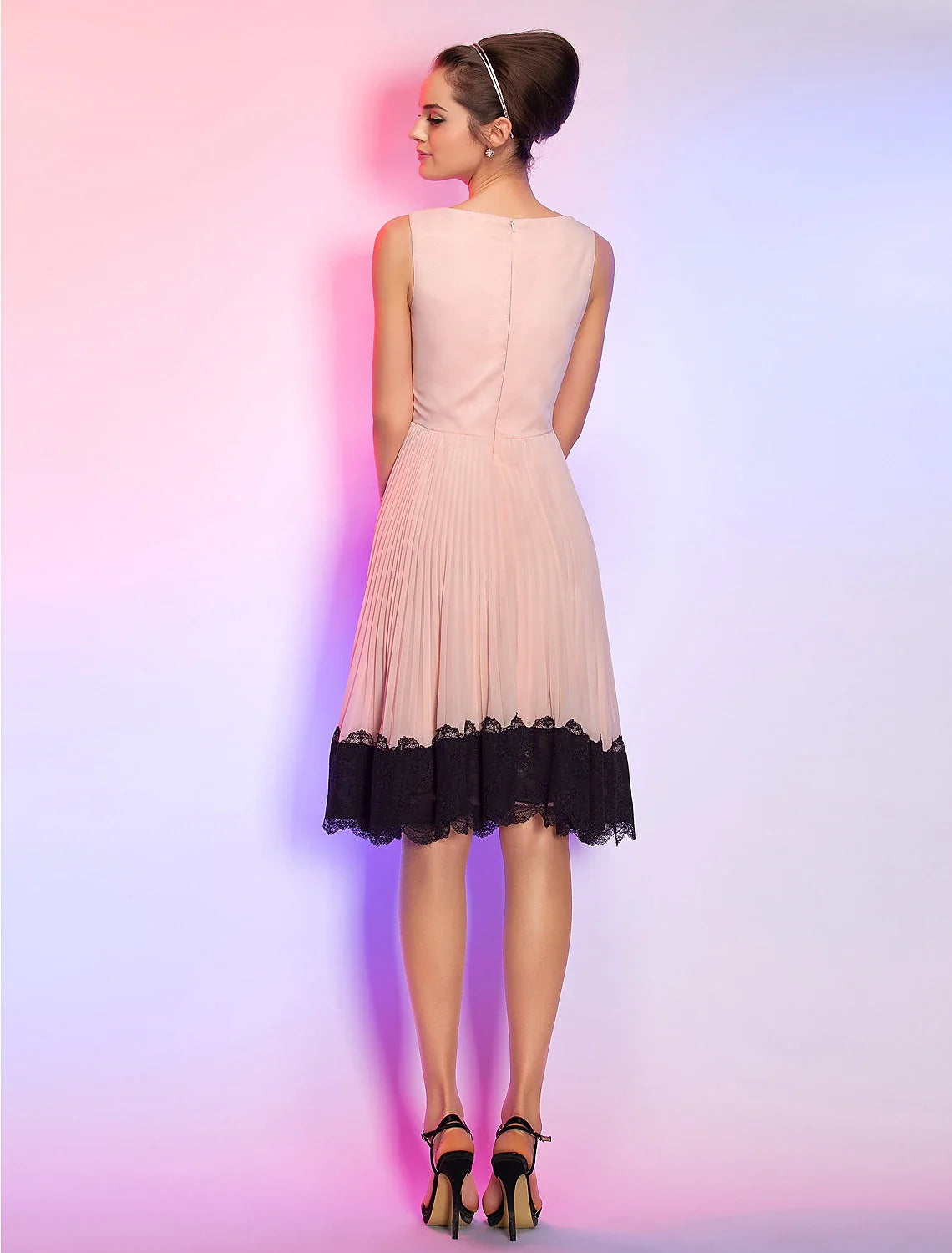 Pink A-Line Chiffon Sleeveless Knee-Length Homecoming Dress - Chloe Dress