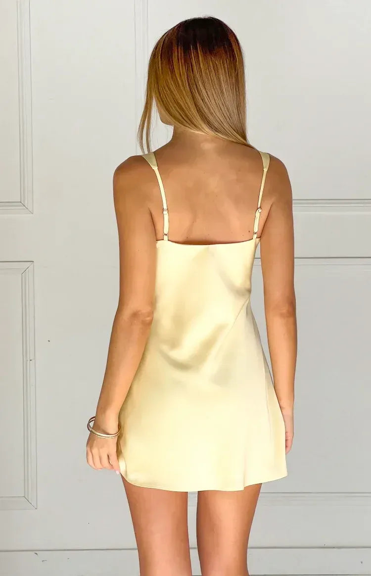 Pale Yellow Satin Sweetheart Wide Strap A‑Line Mini Homecoming Dress