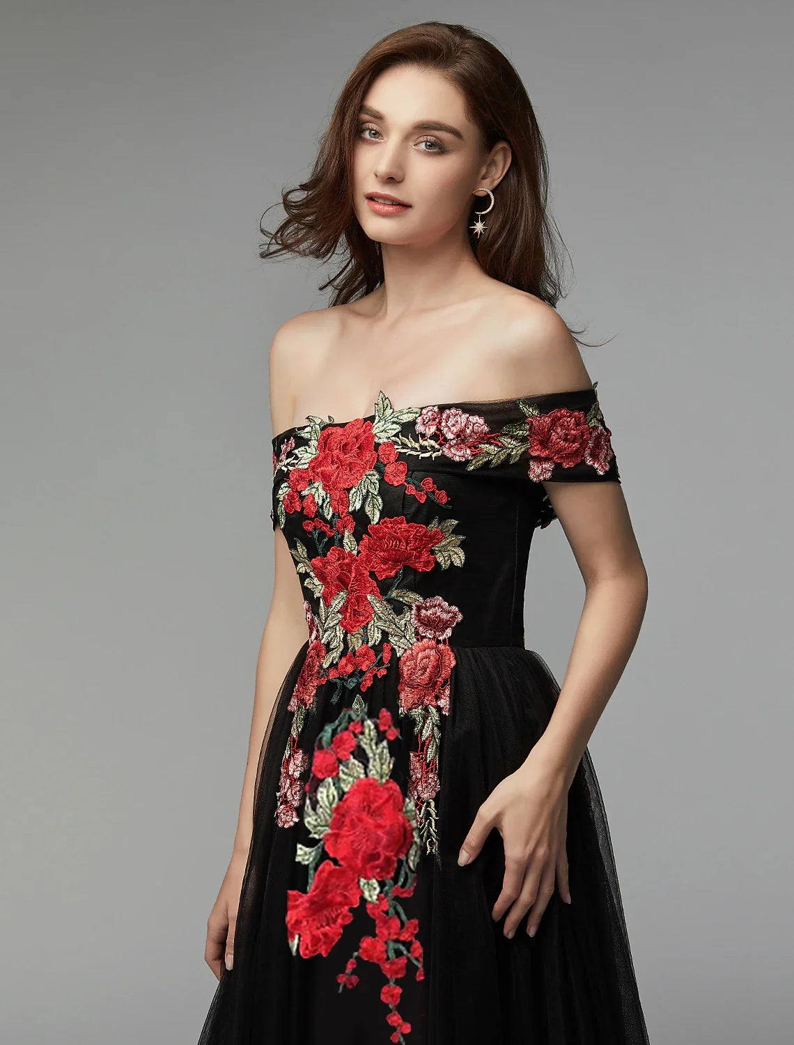 A-Line Off-Shoulder Tulle Sleeveless Applique Floor-Length Prom Dress - Chloe Dress