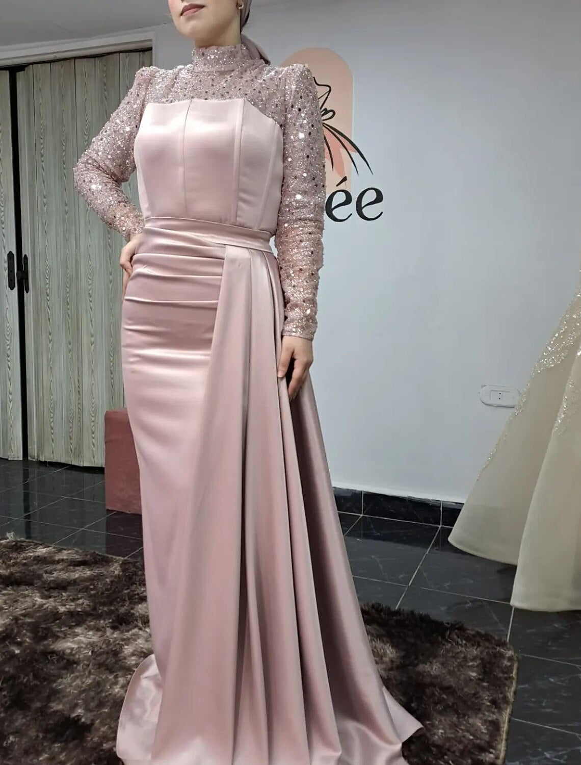 Black Mermaid Satin Long Sleeve Floor-Length Evening Gown - Chloe Dress