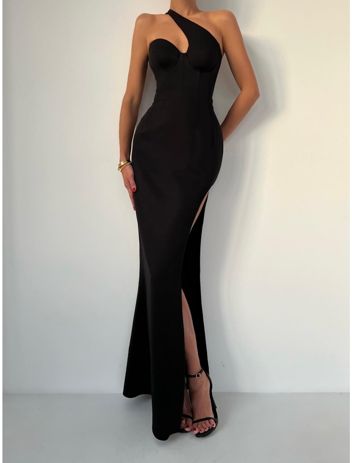 Black Mermaid One-Shoulder Sleeveless High Slit Floor-Length Evening Gown - Chloe Dress