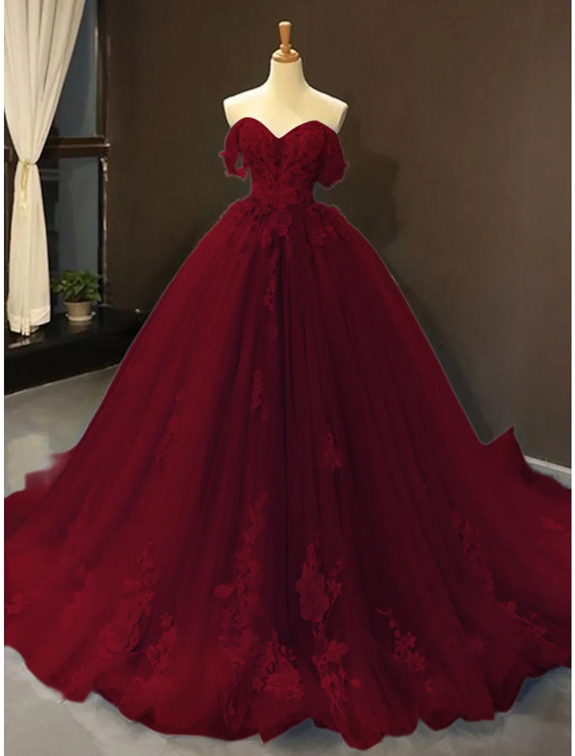 Ball Gown Sweetheart Lace Short Sleeve Pleated Mini Prom Gown - Chloe Dress