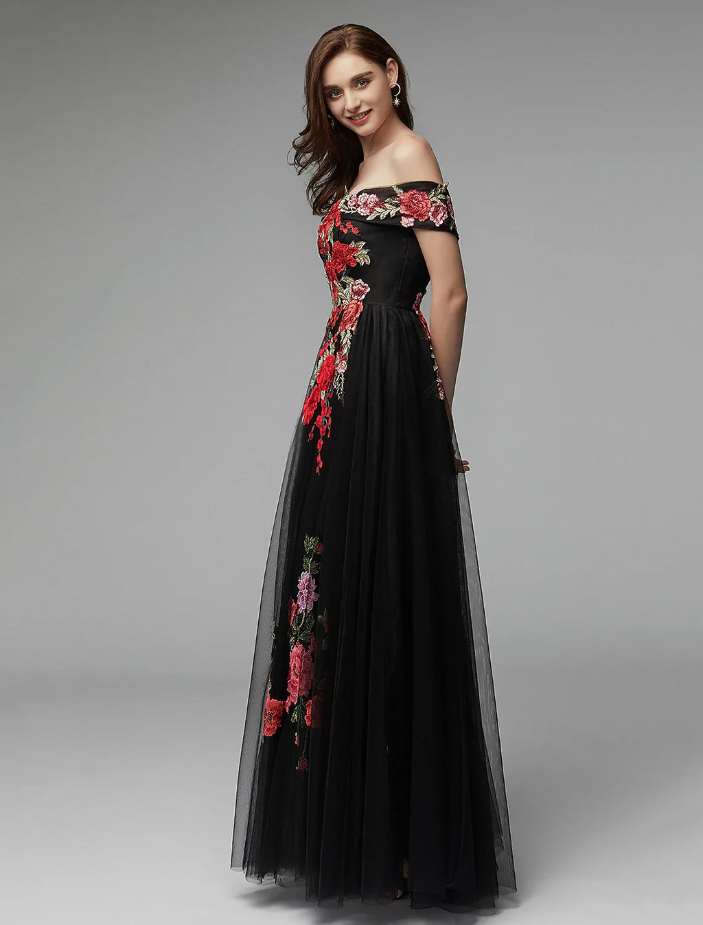 A-Line Off-Shoulder Tulle Sleeveless Applique Floor-Length Prom Dress - Chloe Dress