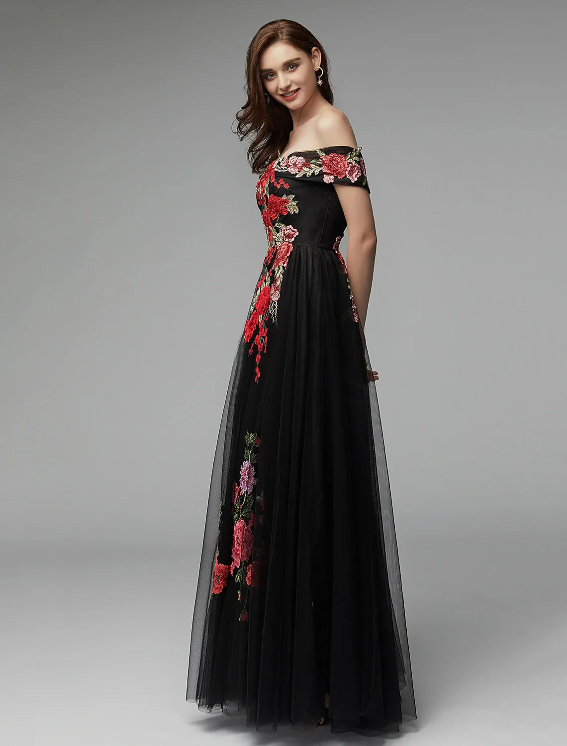 A-Line Off-Shoulder Tulle Sleeveless Applique Floor-Length Prom Dress - Chloe Dress