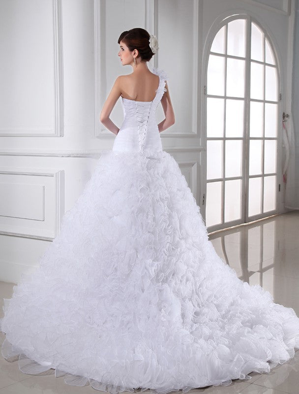 Ball Gown Sweetheart Organza Sleeveless Wedding Gown - Chloe Dress