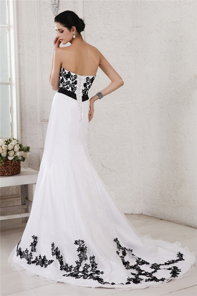 A-Line Sweetheart Satin Sleeveless Wedding Dress - Chloe Dress