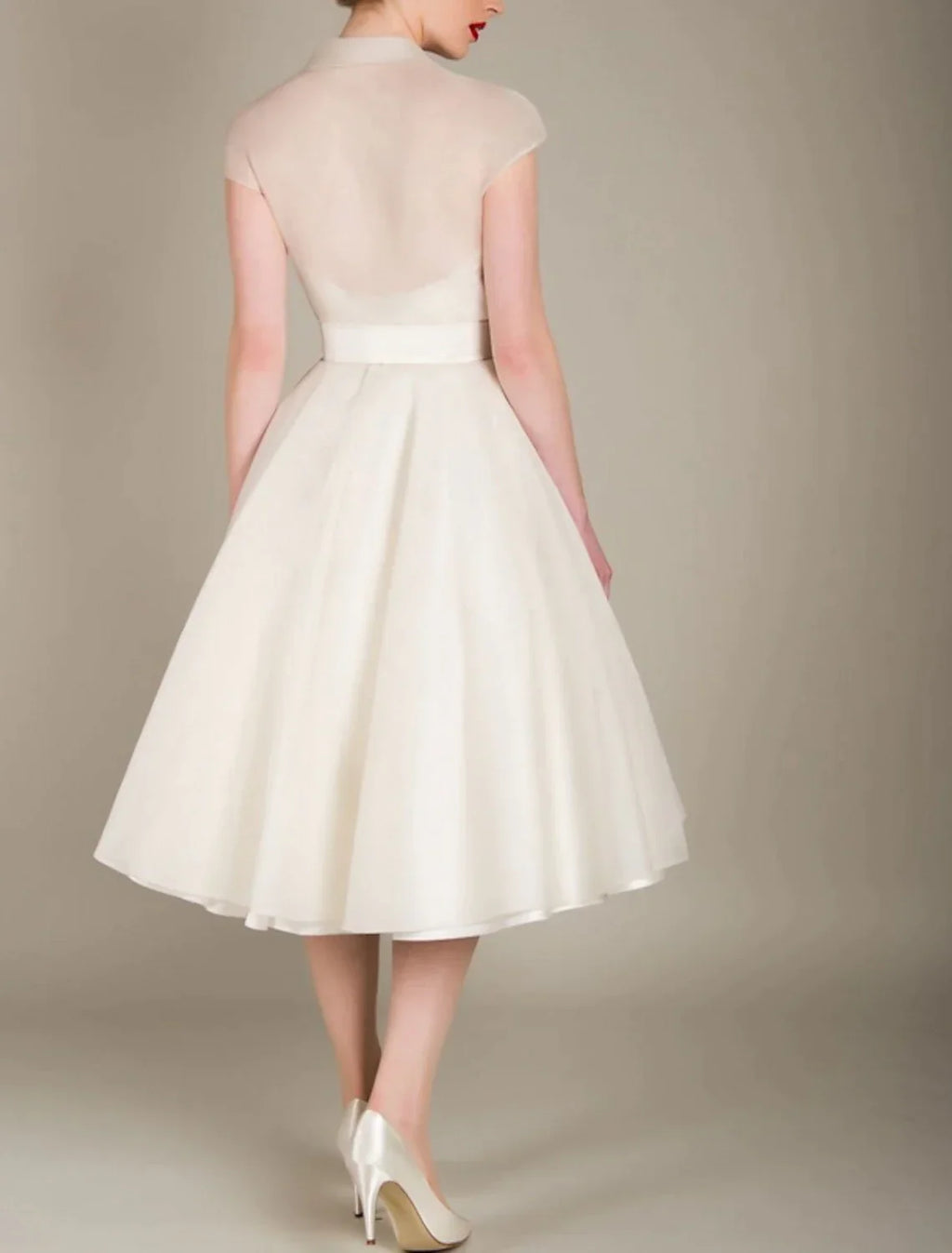 A-Line V-Neck Tulle Sleeveless Knee-Length Wedding Dress - Chloe Dress