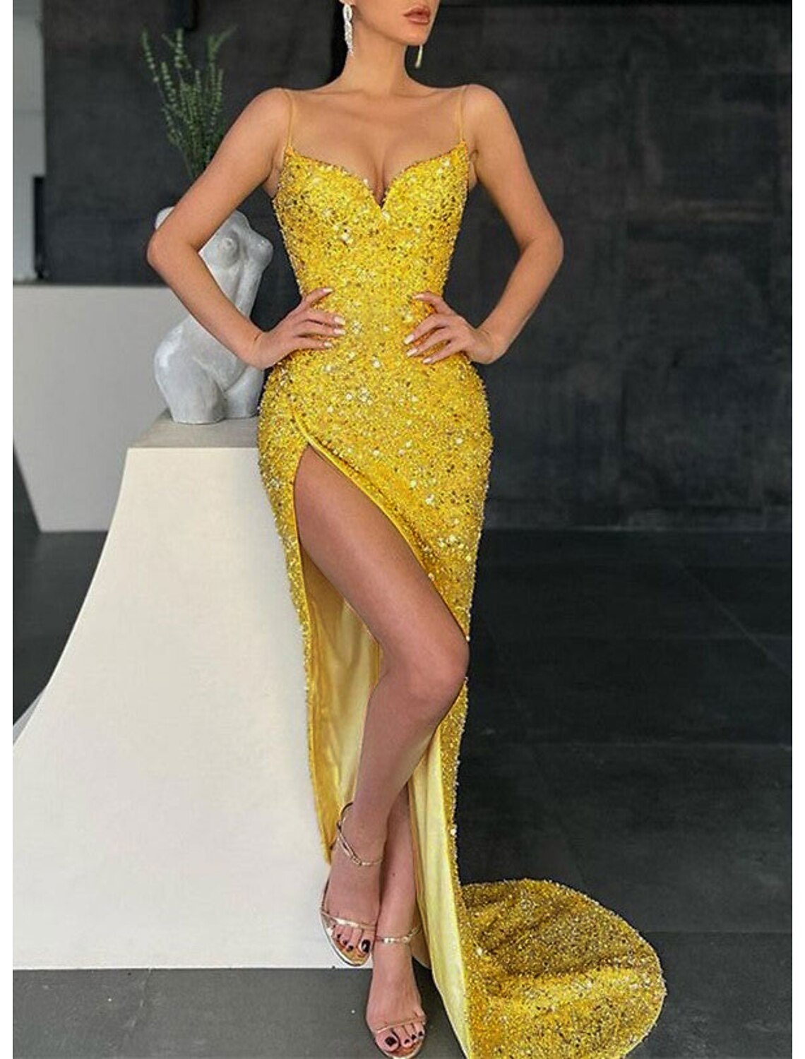 Green Mermaid V-Neck Sequin Sleeveless High Slit Prom Dress - Chloe Dress
