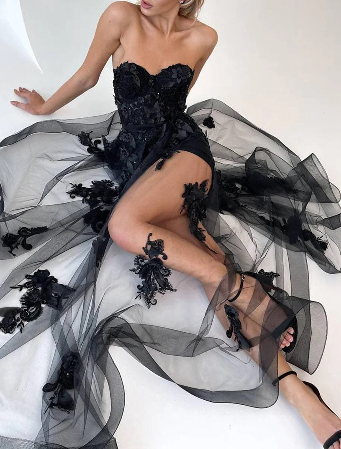 A-Line Strapless Organza Sleeveless Train Evening Gown - Chloe Dress