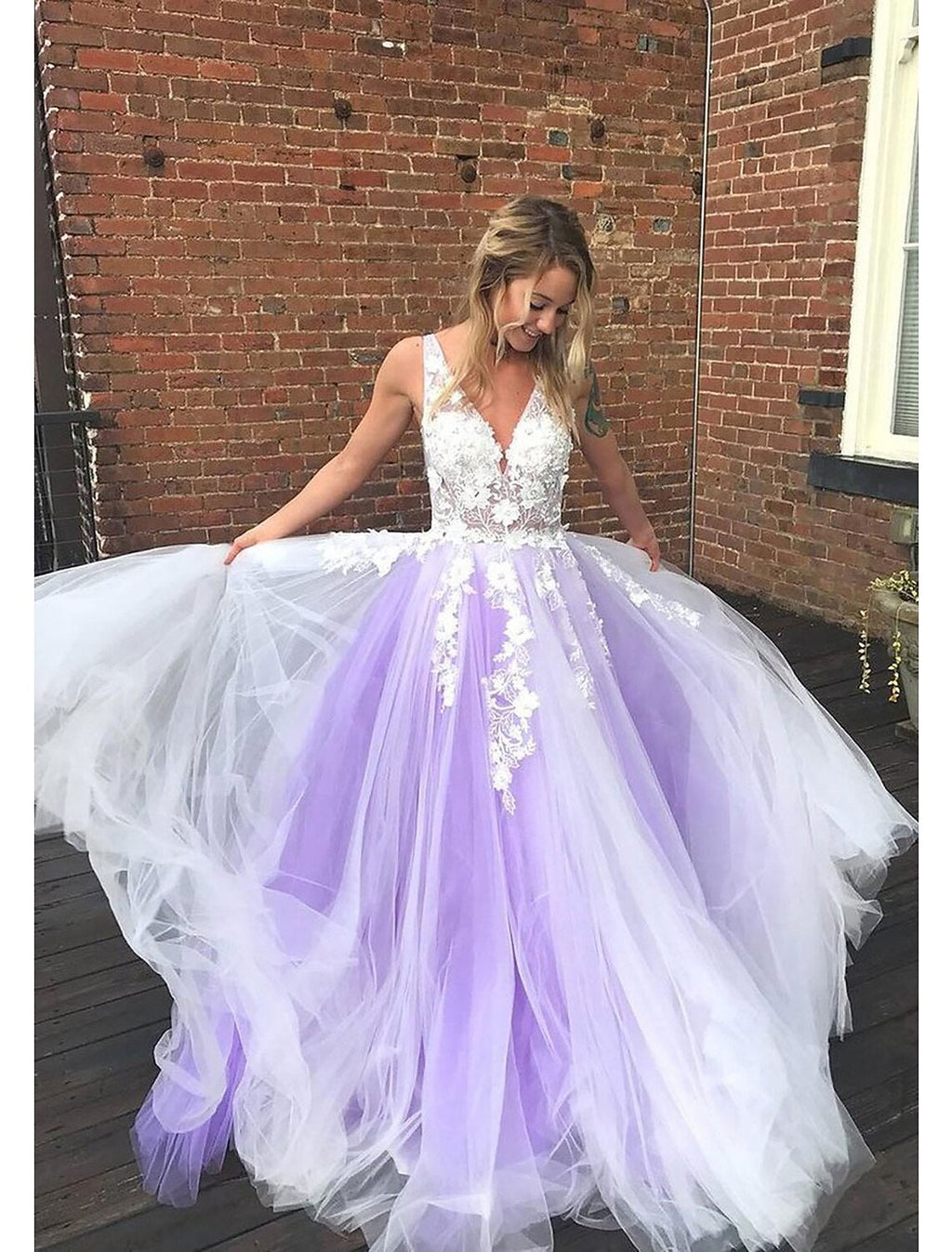 A-Line V-Neck Tulle Sleeveless Backless Applique Floor-Length Prom Gown - Chloe Dress