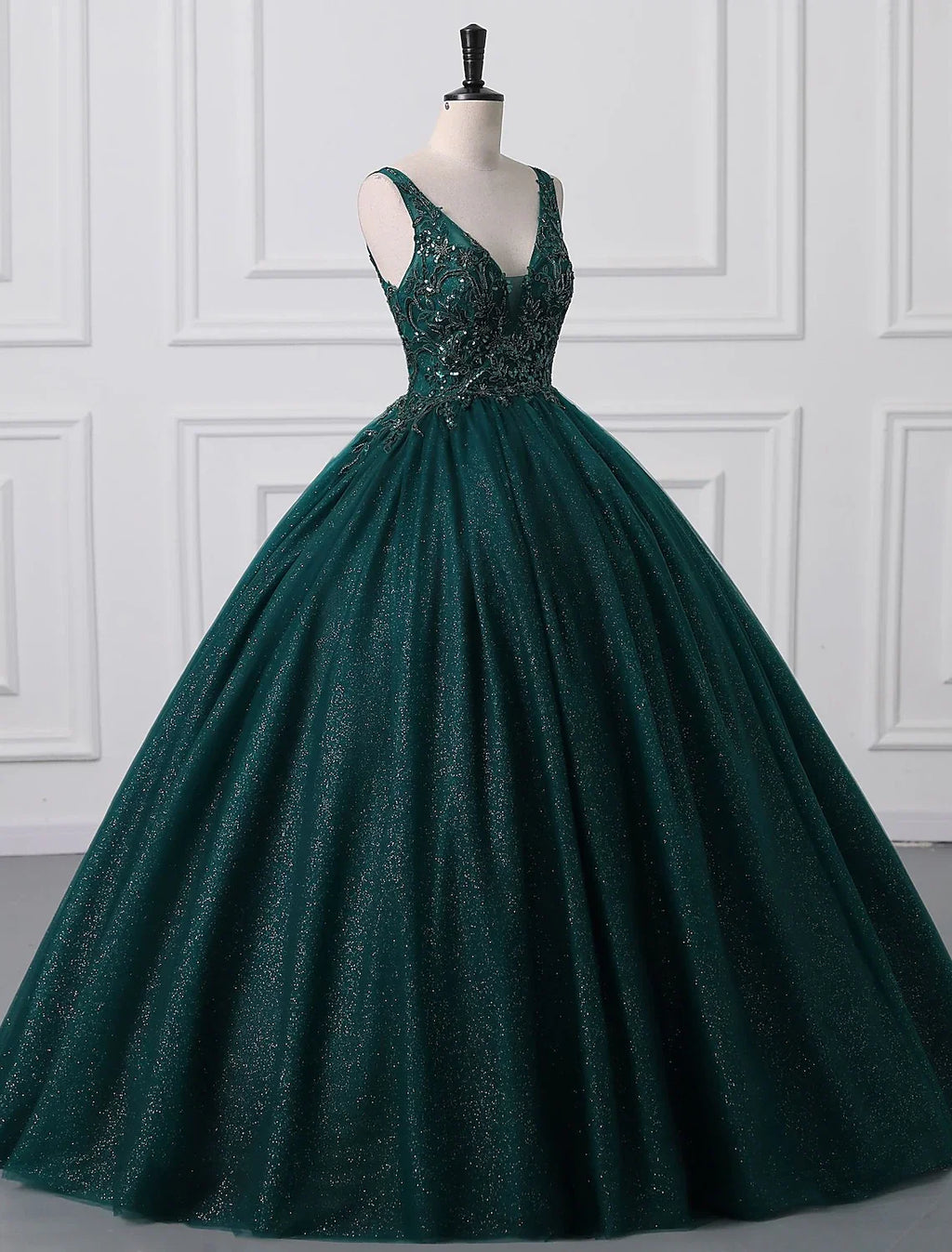 Ball Gown V-Neck Tulle Sleeveless Applique Floor-Length Prom Gown - Chloe Dress