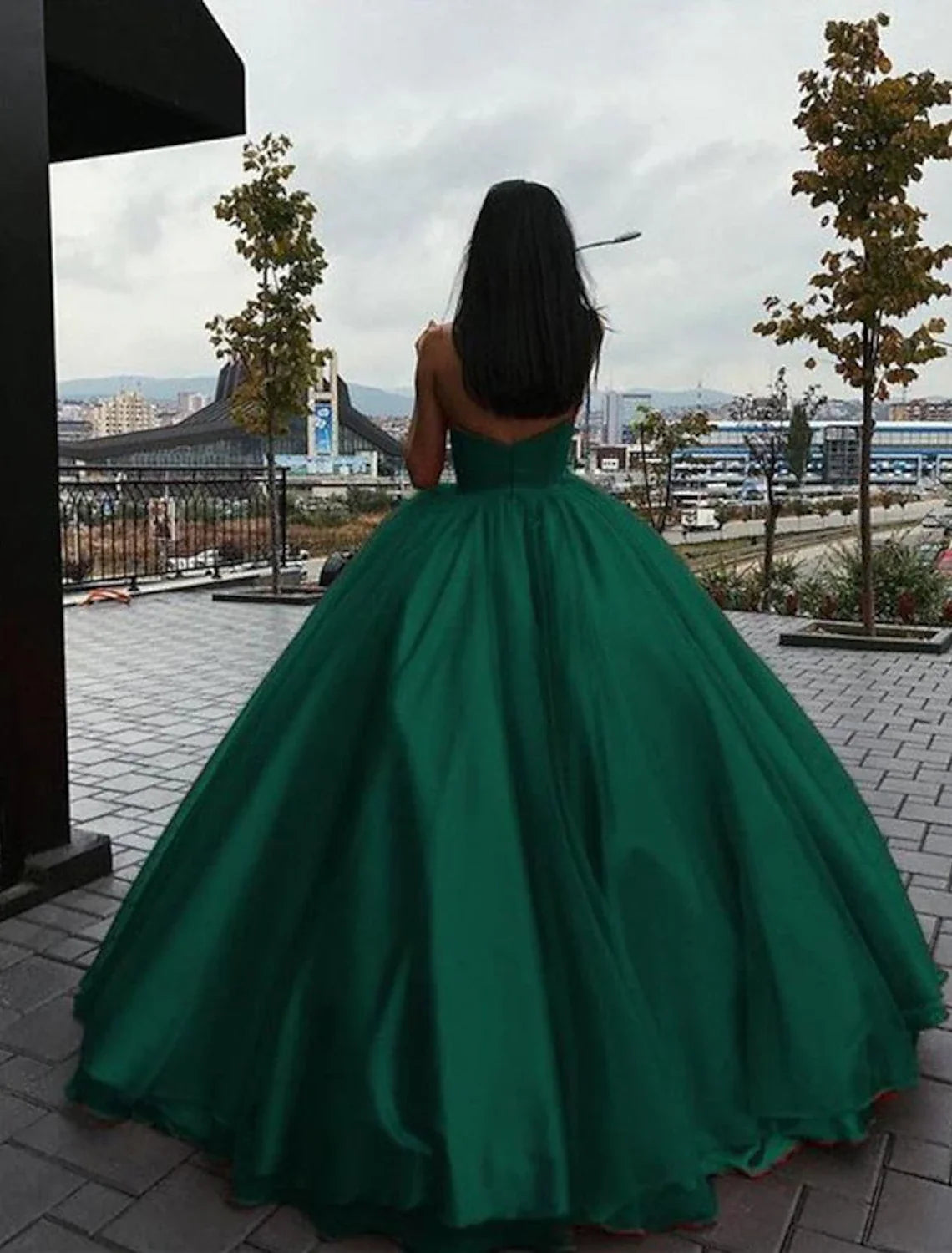 Ball Gown Strapless Tulle Sleeveless Pleated Floor-Length Evening Gown - Chloe Dress