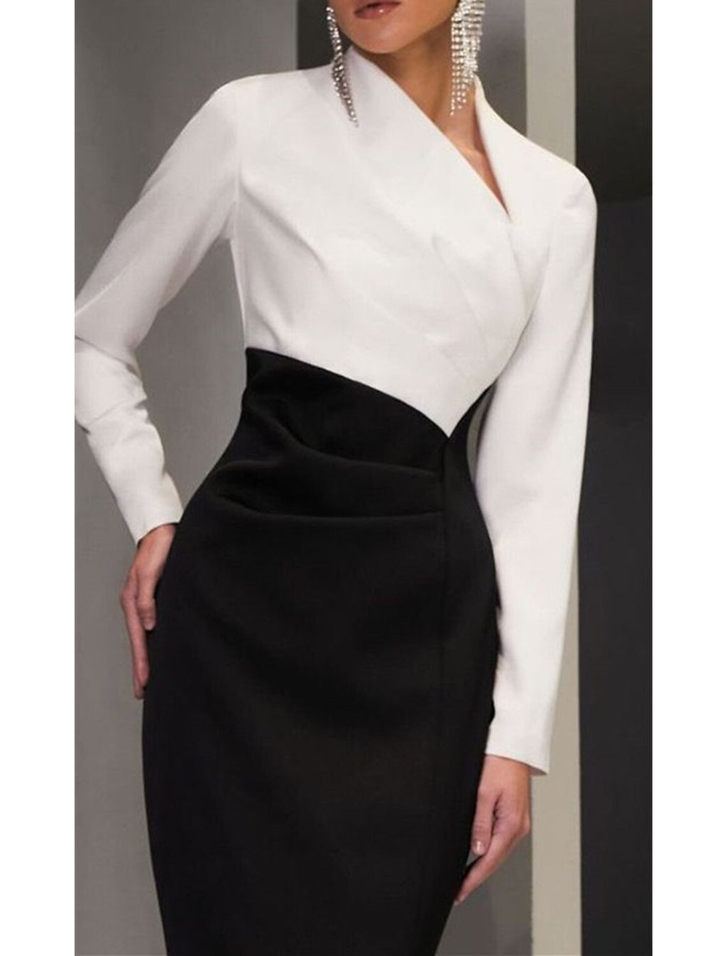 Black Sheath V-Neck Long Sleeve High Slit Floor-Length Evening Gown - Chloe Dress