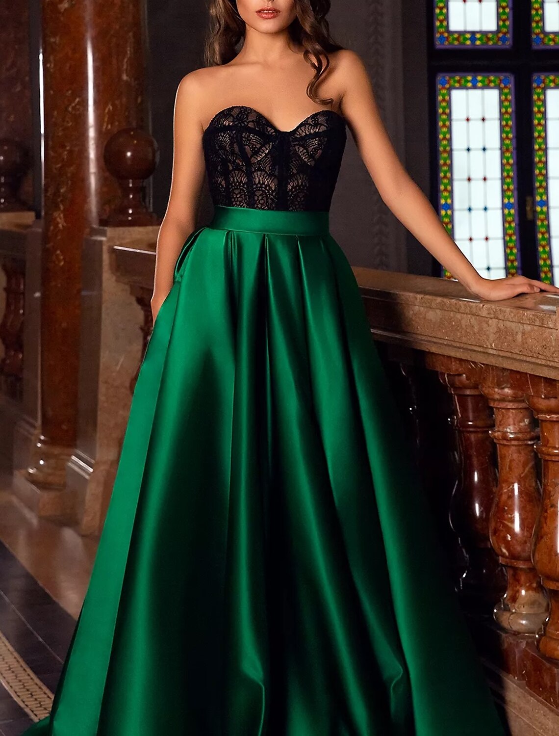 Green A-Line Sweetheart Satin Sleeveless High Slit Evening Gown - Chloe Dress