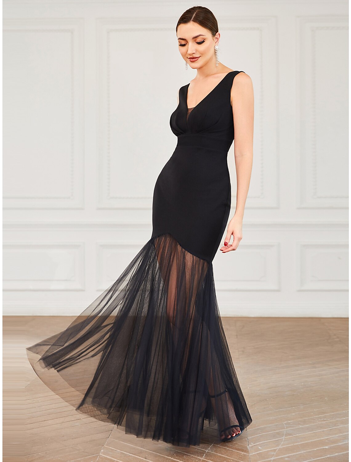Mermaid V-Neck Tulle Sleeveless Floor-Length Evening Gown - Chloe Dress
