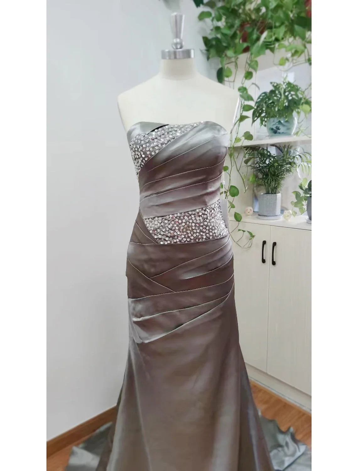 Green Mermaid Strapless Satin Sleeveless Train Evening Dress - Chloe Dress